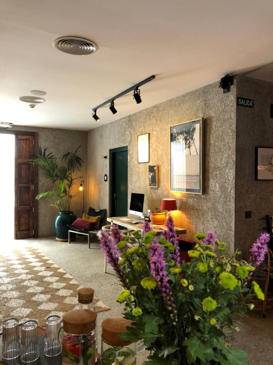 Kook Hotel طريفة المظهر الخارجي الصورة